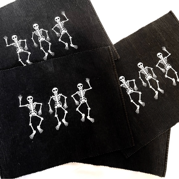 Set of 4 Corduroy Skeleton Place Mats - Picture 3 of 3